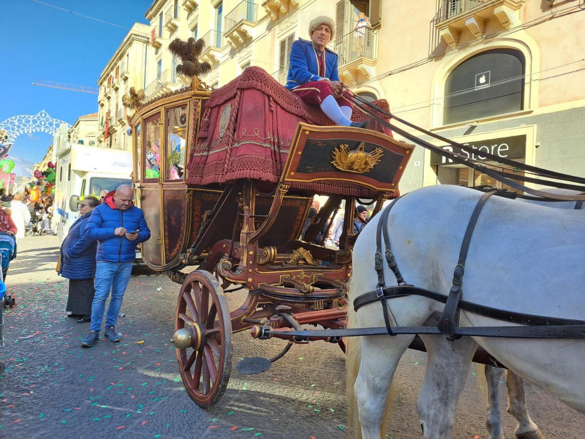 Ferienwohnung A Piscaria Catania Exterior foto